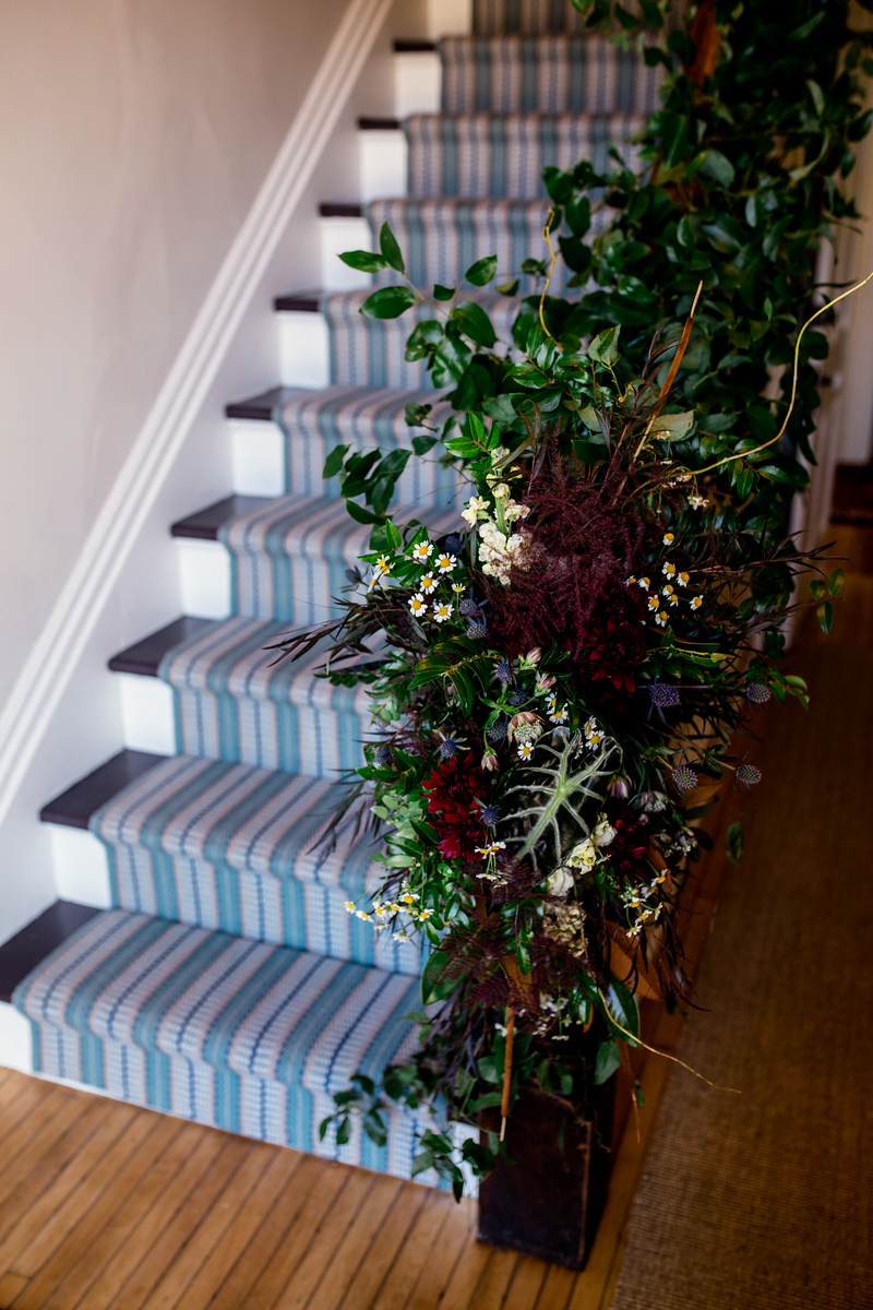 mad scientist decor on offbeat wedding 2