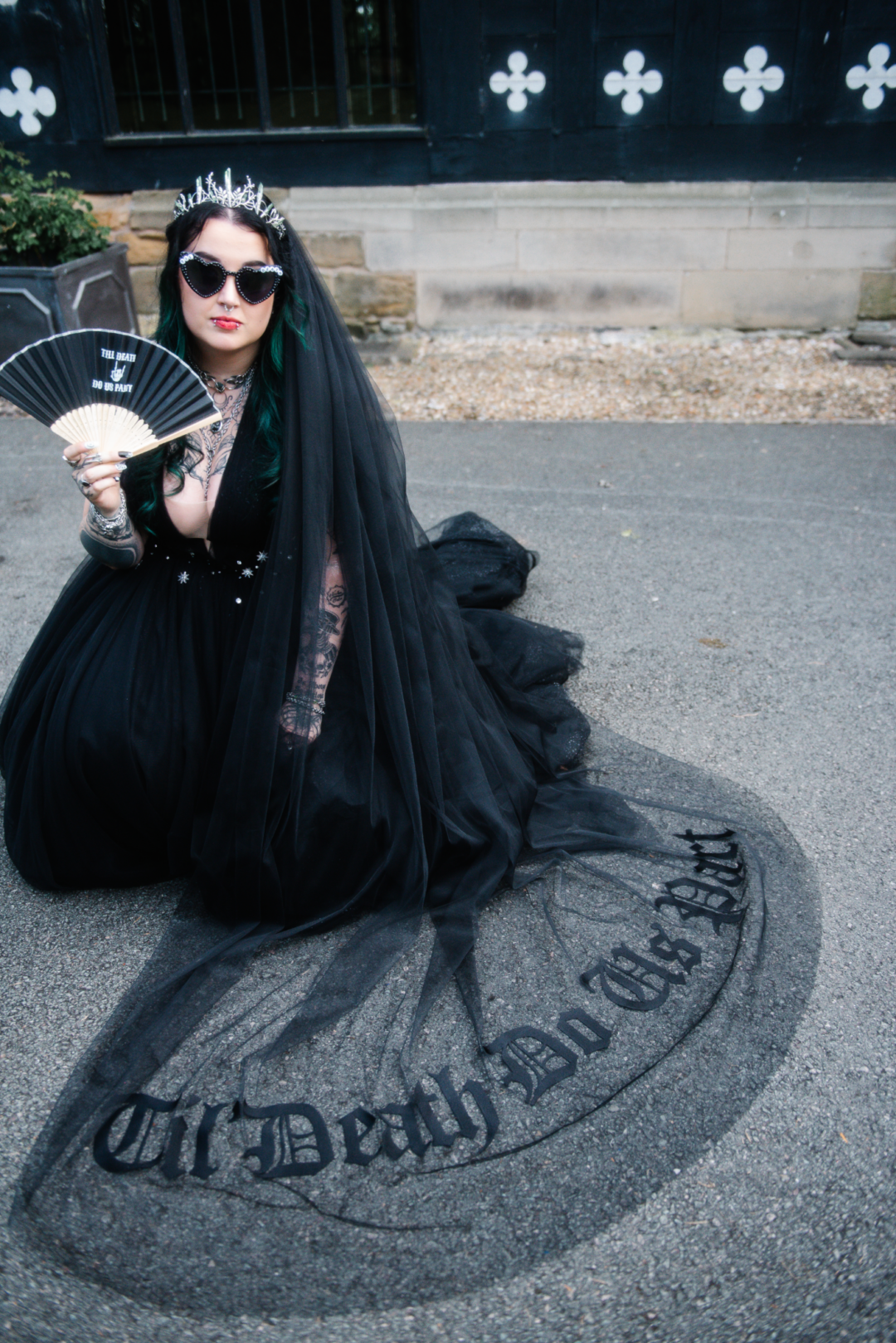 gothic wedding decor ideas on offbeat wed 28