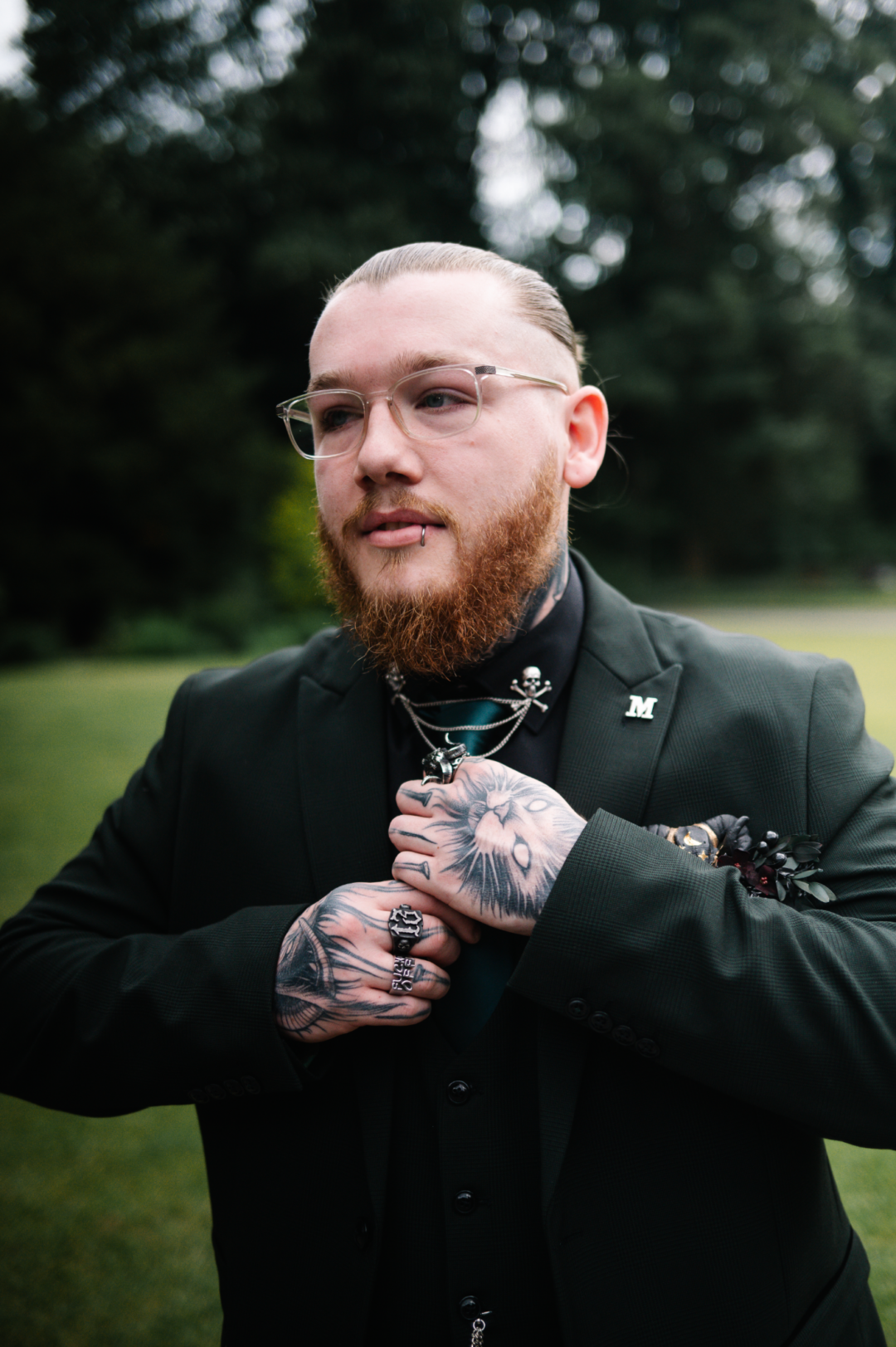gothic wedding decor ideas on offbeat wed 38