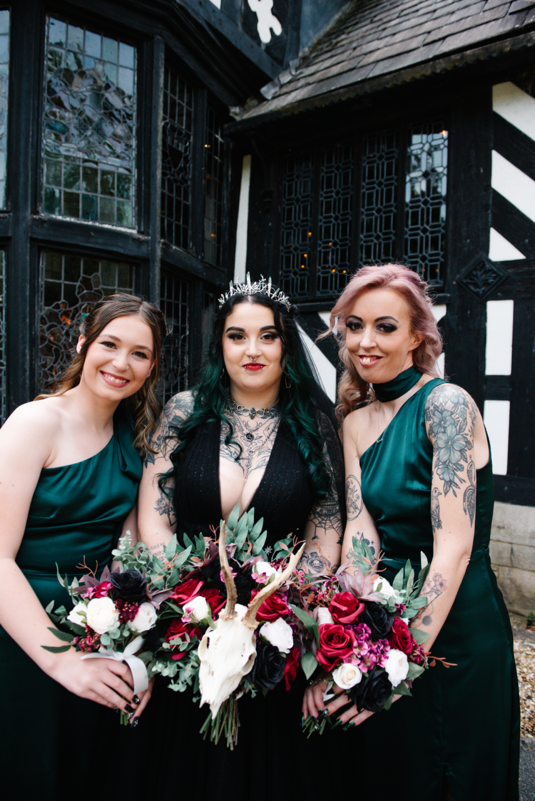gothic wedding decor ideas on offbeat wed 4