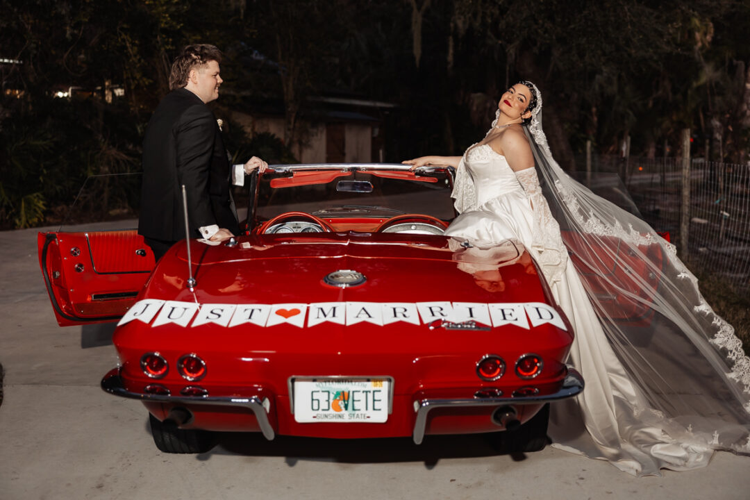 Backyard Halloween Wedding by Koontz Photography on Offbeat Wed 31