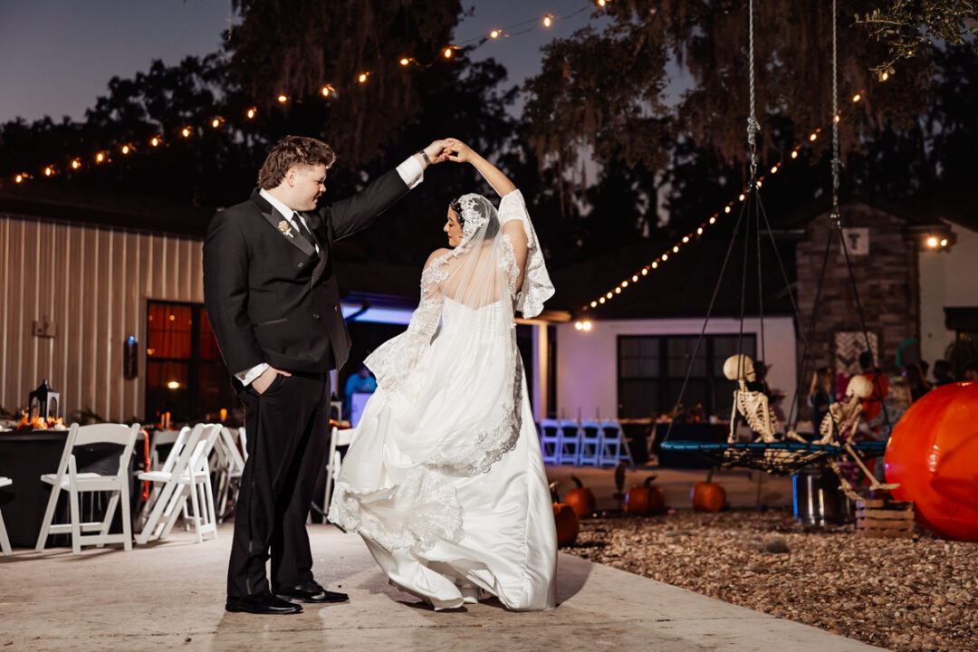 Backyard Halloween Wedding by Koontz Photography on Offbeat Wed 39