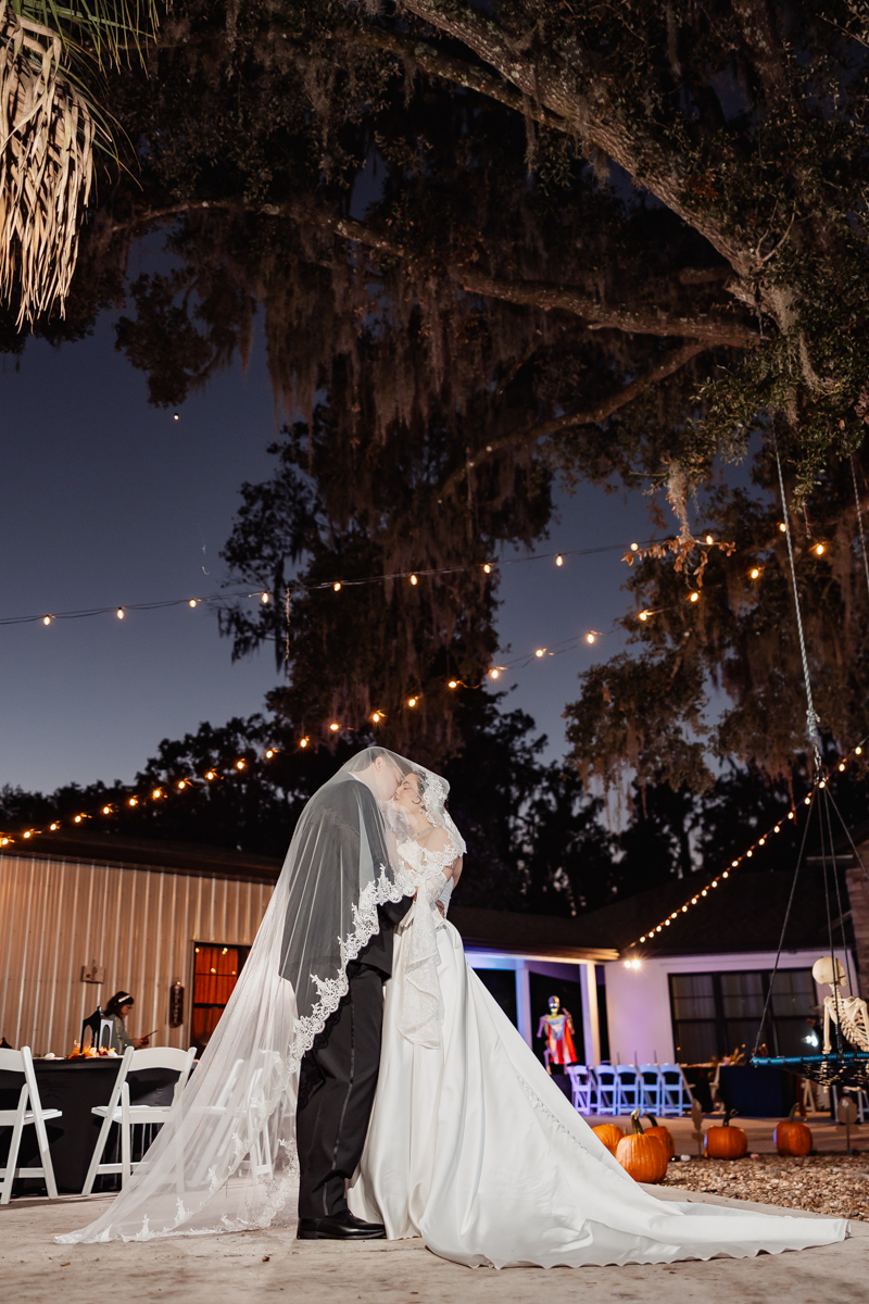 Backyard Halloween Wedding by Koontz Photography on Offbeat Wed 40