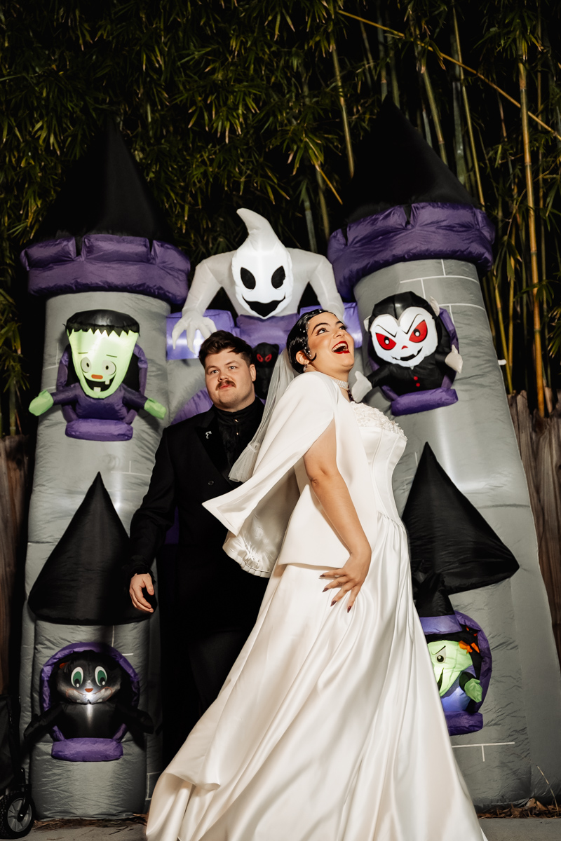 Backyard Halloween Wedding by Koontz Photography on Offbeat Wed 42