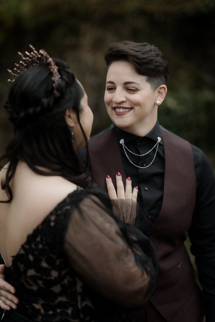 Gothic scottish elopement Kendal Lake Raini Rowell Photography Offbeat Wed 13