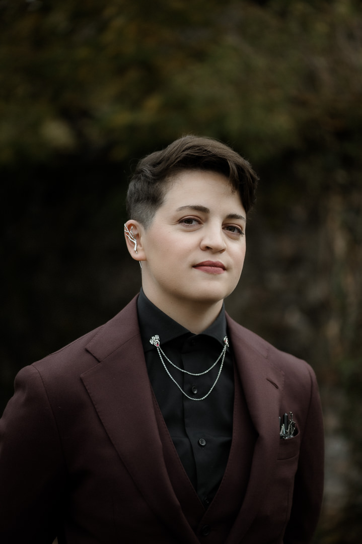 Gothic scottish elopement Kendal Lake Raini Rowell Photography Offbeat Wed 16