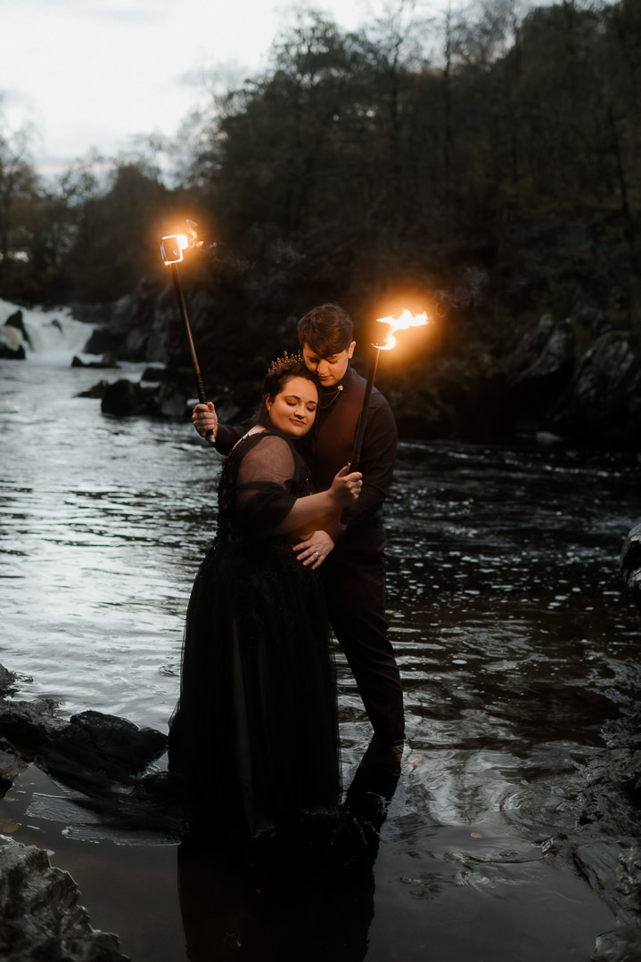 Gothic scottish elopement Kendal Lake Raini Rowell Photography Offbeat Wed 58