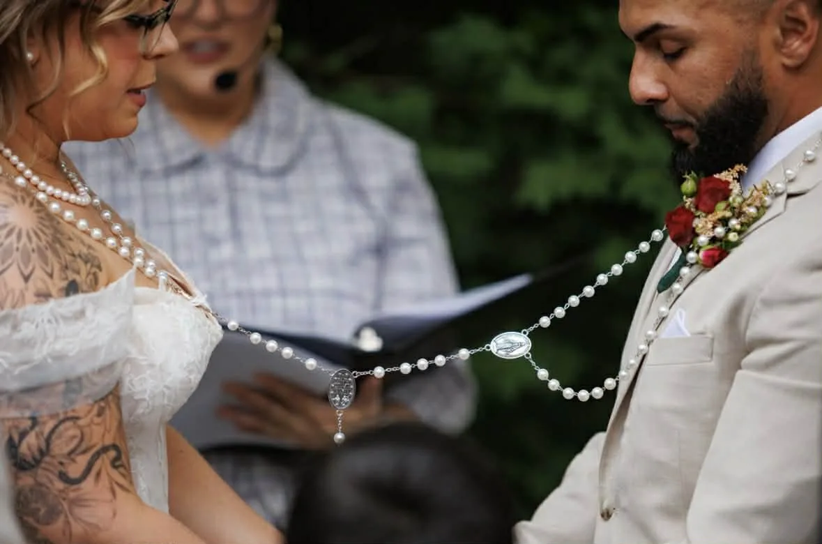 Blended Family El Lazo Wedding Ceremony on Offbeat Wed 5 - What role should your teens & adult children have in your blended family wedding? Blended Family El Lazo Wedding Ceremony on Offbeat Wed 5