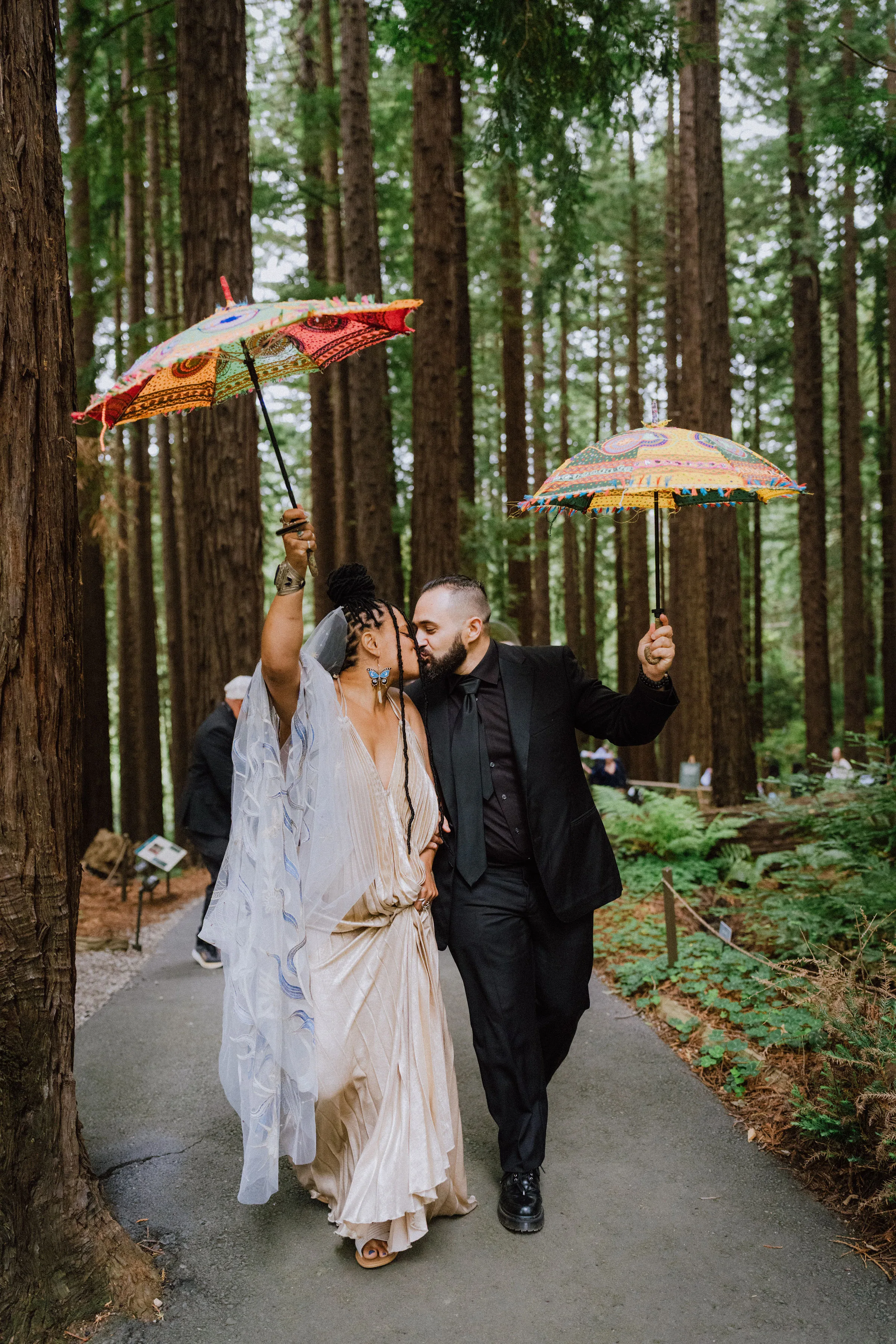 New Orleans meets Bay Area wedding on Offbeat Wed 7